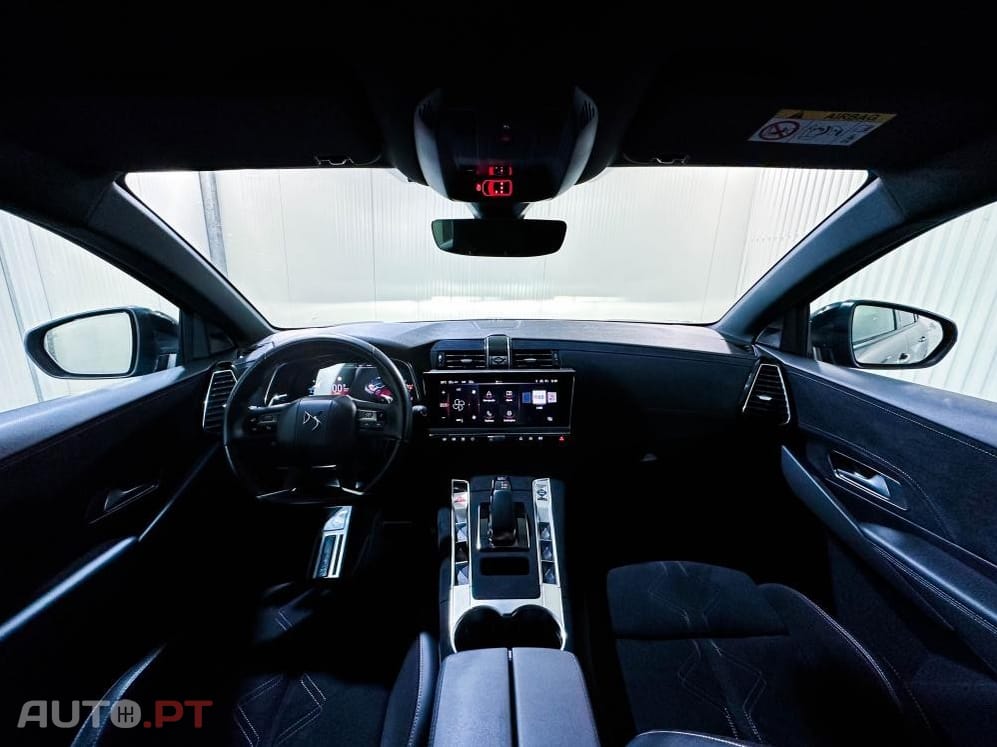 DS DS7 Crossback E-Tense Performance Line EAT8