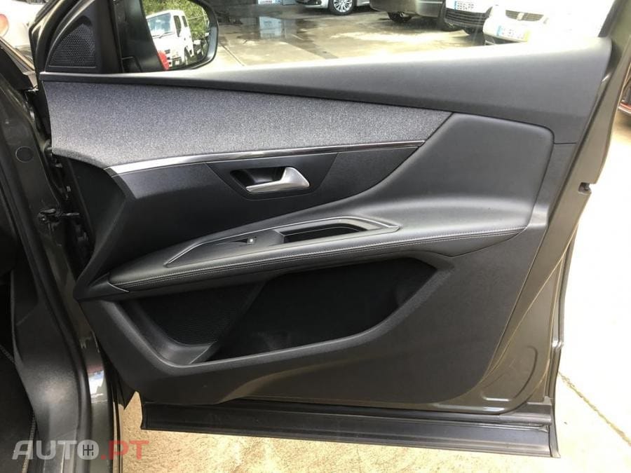 Peugeot 3008 1.6 Hybrid GT e-EAT8