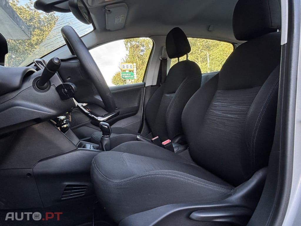 Peugeot 208 1.6 BlueHDi