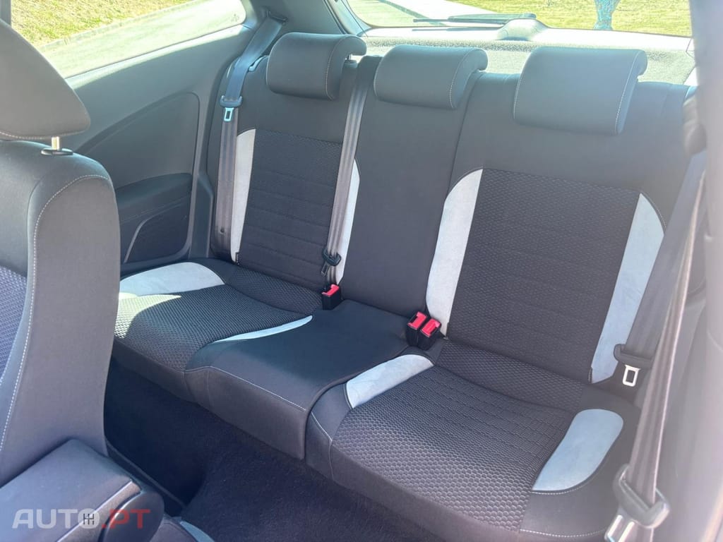Volkswagen Polo 1.6 TDI R-Line BlueMotion