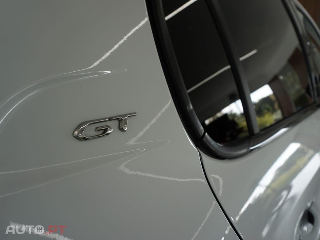 Peugeot 208 1.2 PureTech GT Line EAT8