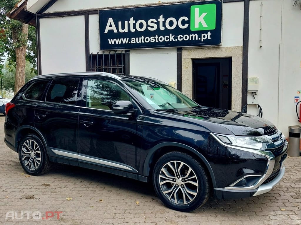 Mitsubishi Outlander 2.2 DI-D Instyle Navi