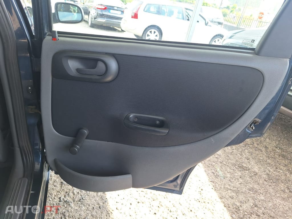 Opel Corsa 1.7 DTi 16V Confort