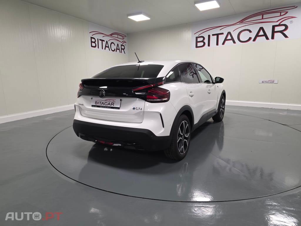 Citroën e-C4 50 kWh Shine — fotografia 65
