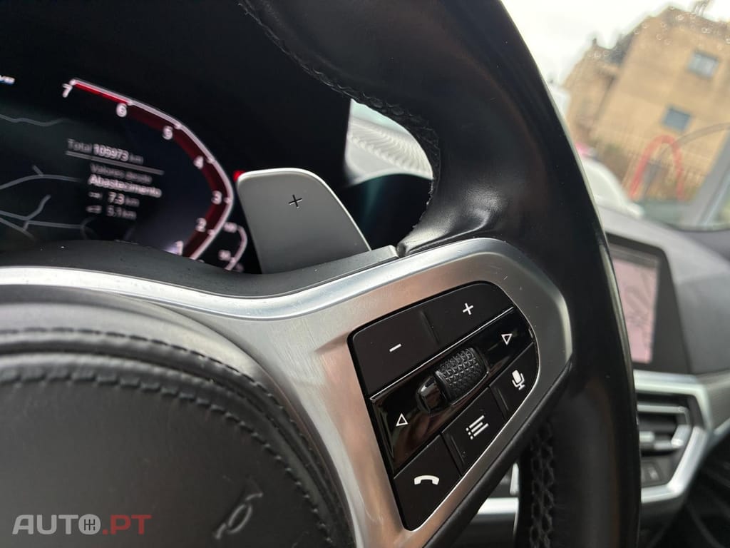 BMW 330 Pack M Auto Plug-In