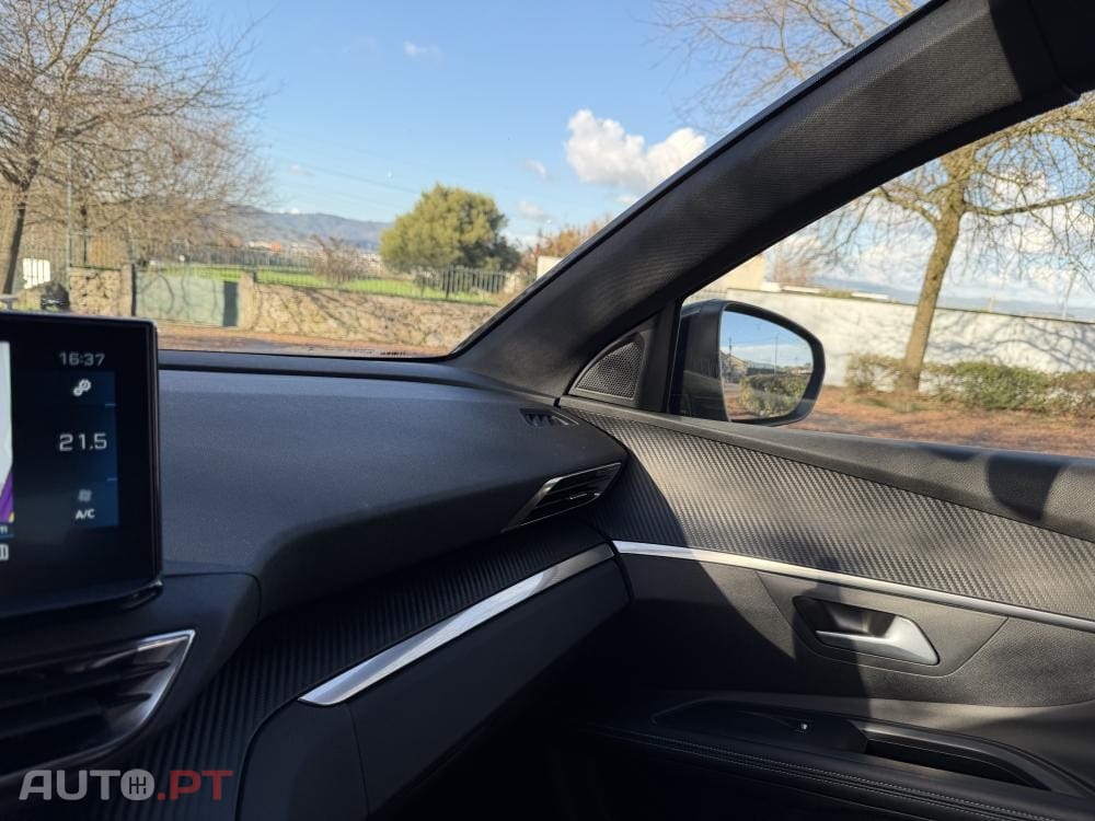 Peugeot 5008 1.2 Hybrid Allure Pack e-DCS6