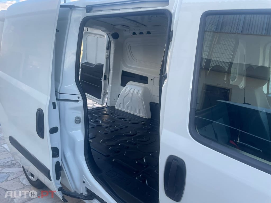 Fiat Doblo 1.6 MJ Maxi SX