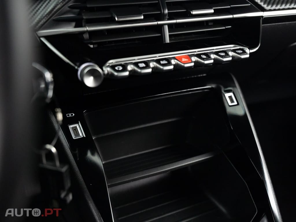 Peugeot 2008 1.2 PureTech Active Pack