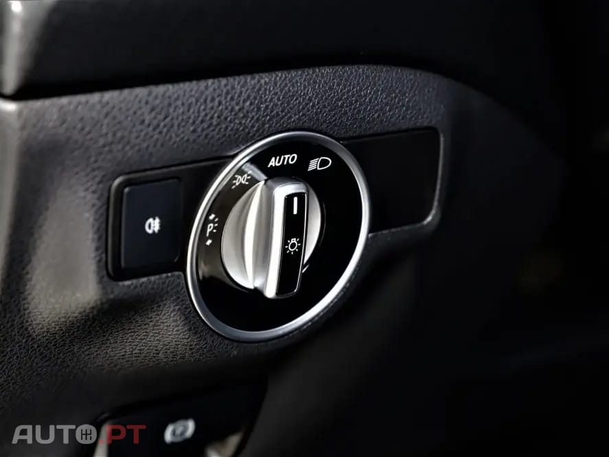 Mercedes-Benz A 180 d AMG Line