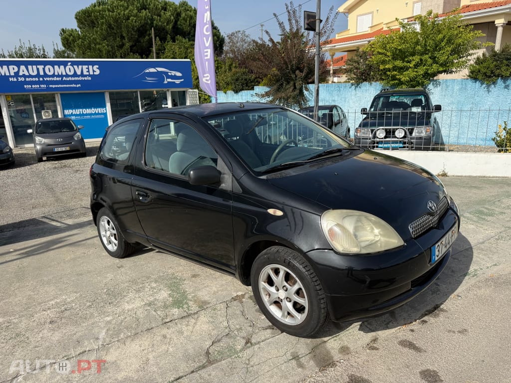 Toyota Yaris 1.0 Base C/Radio