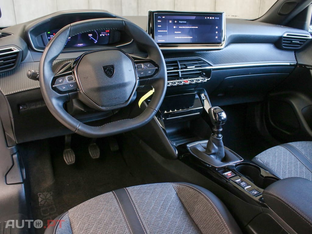 Peugeot 2008 1.2 PureTech Allure