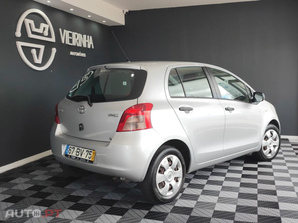 Toyota Yaris 1.0 VVT-i