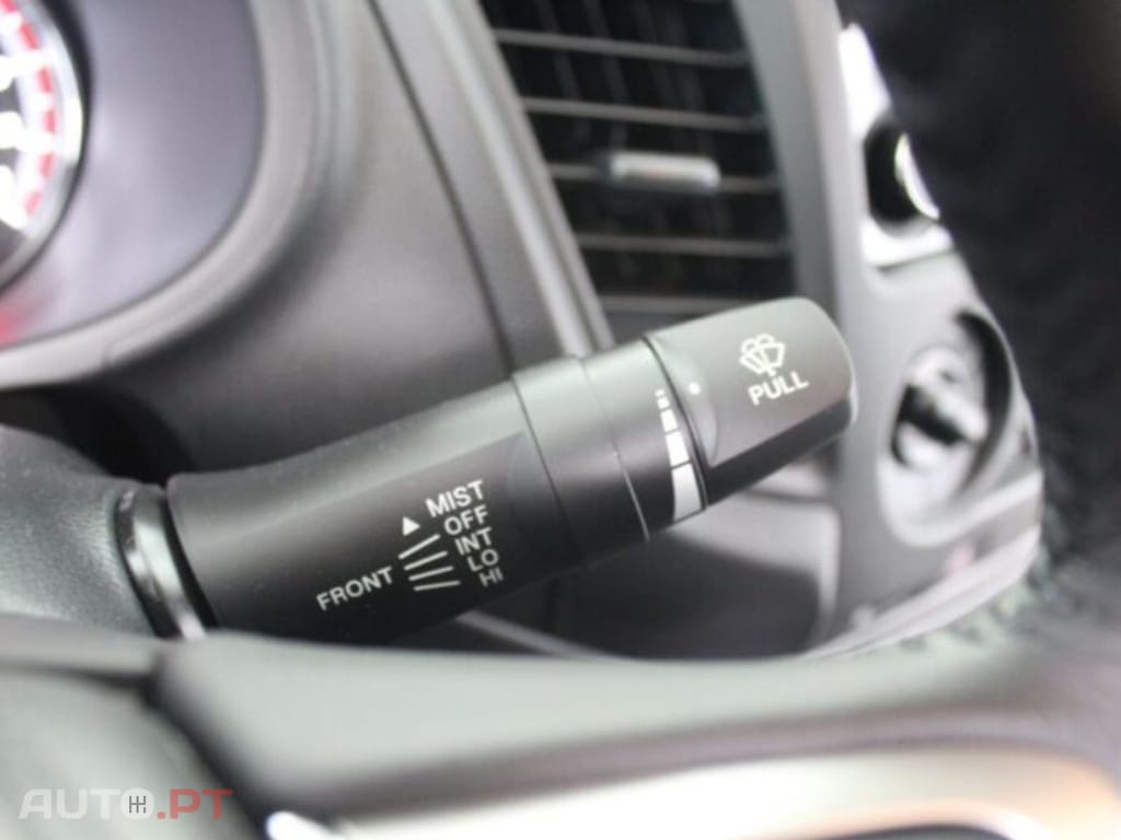 Mitsubishi L200 2.3 DI-D CD Invite 4WD I.V.A DEDUTÍVEL 