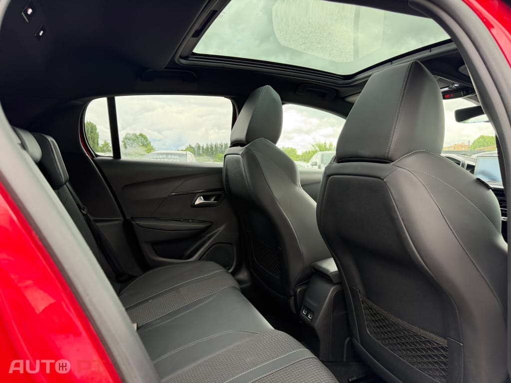 Peugeot 208 1.2 PureTech GT Line