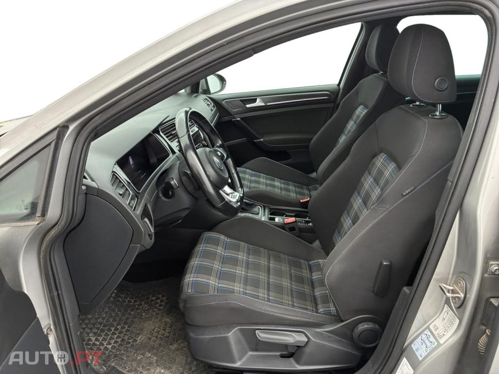 Volkswagen Golf 1.4 TSi GTE DSG