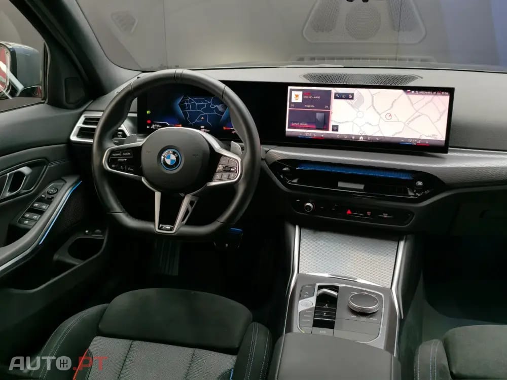 BMW 330 e Pack Desportivo M Pro Auto