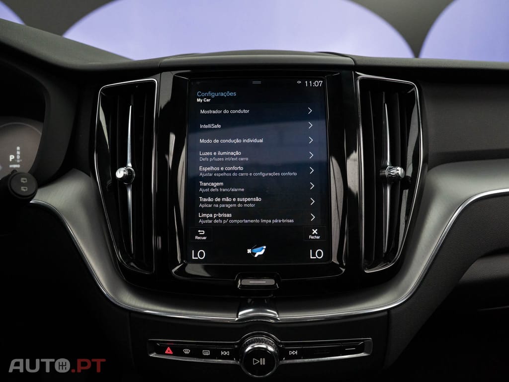 Volvo XC60 2.0 T8 PHEV Momentum Plus AWD