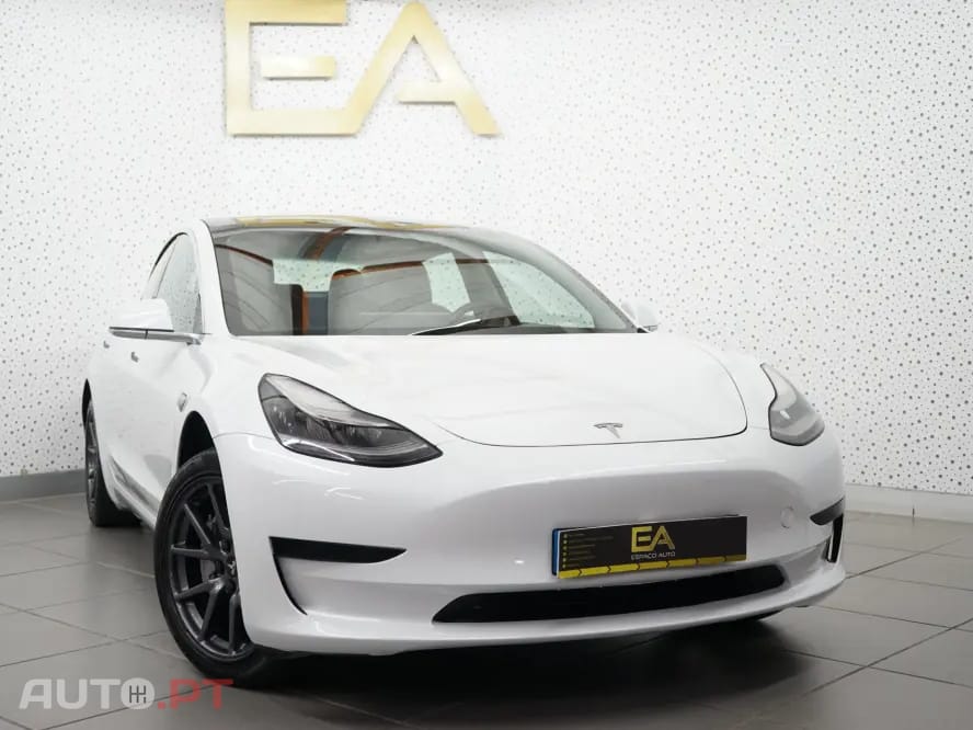 Tesla Model 3 Standard Range Plus RWD