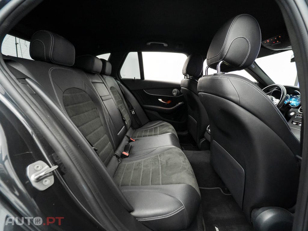 Mercedes-Benz C 300 de AMG Line