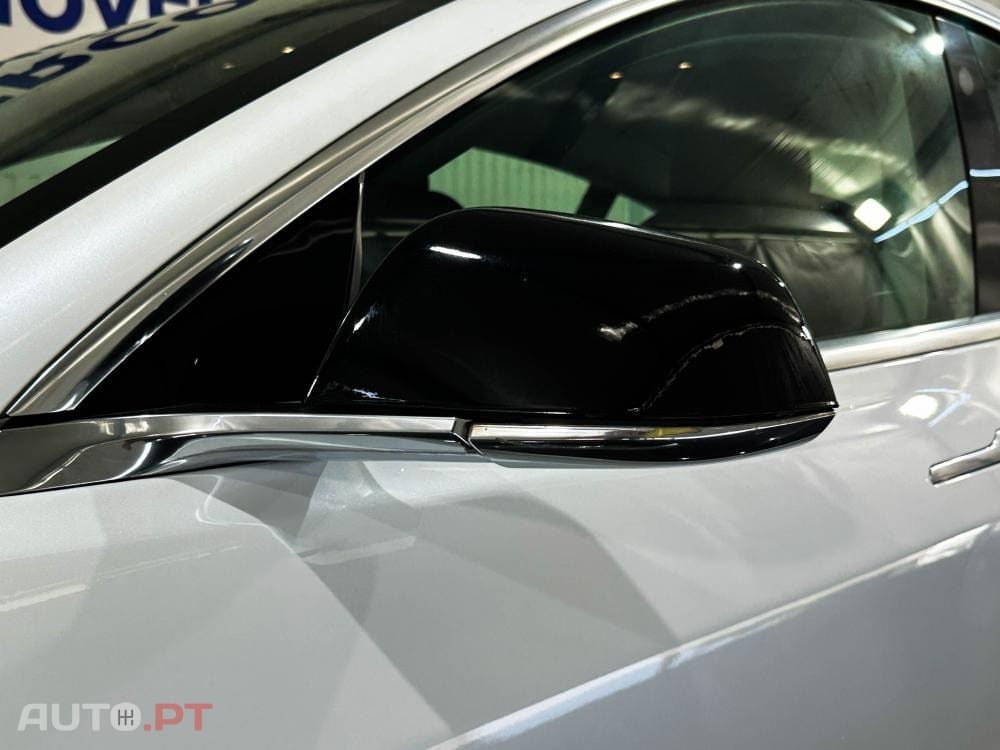 Tesla Model 3 Long-Range Dual Motor AWD