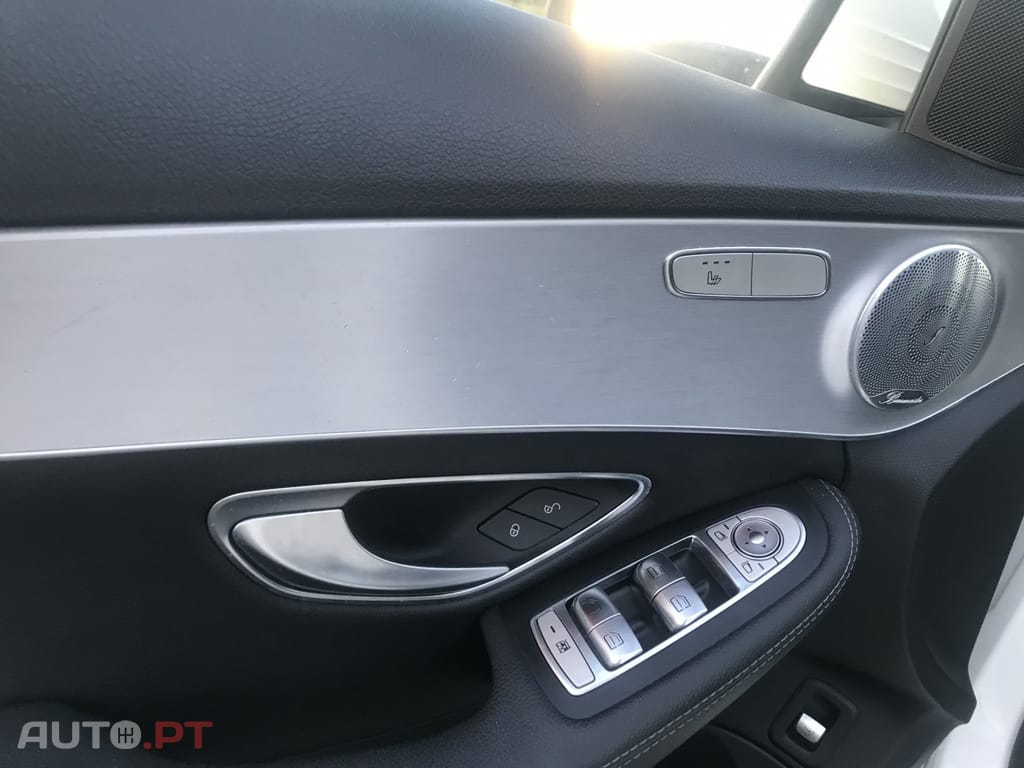 Mercedes-Benz C 300 BlueTEC Hybrid Avantgarde