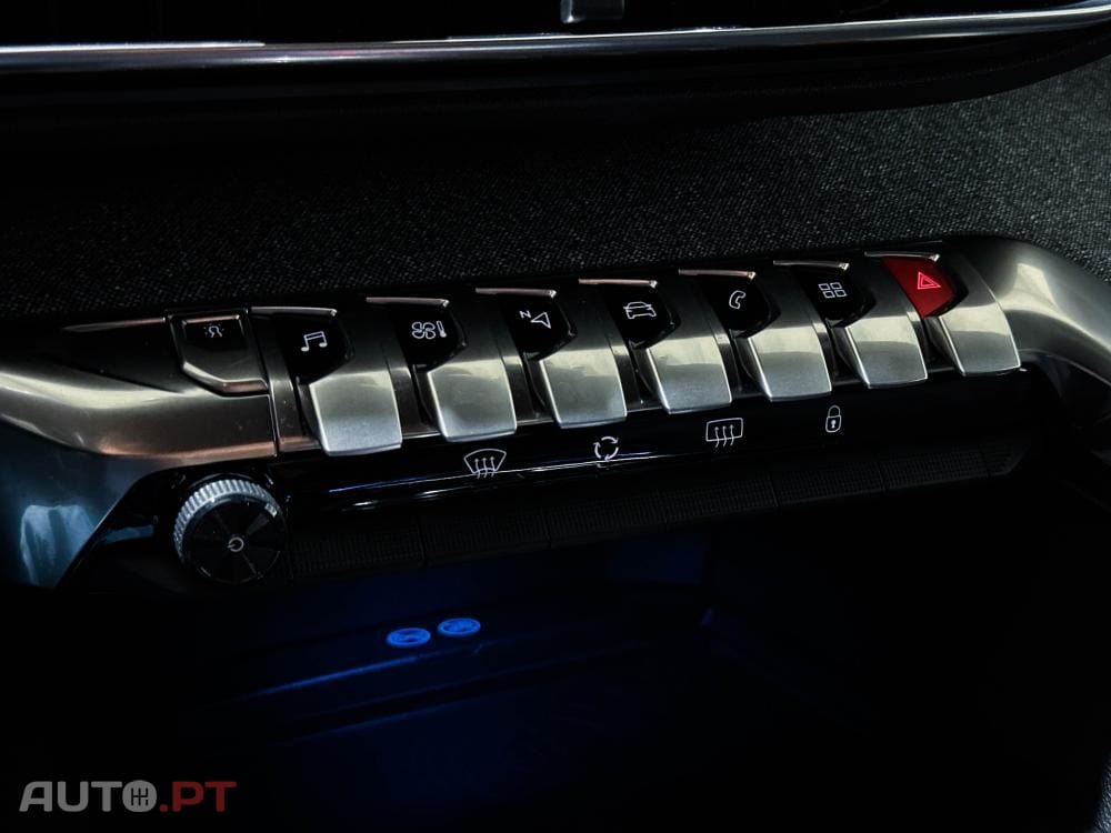 Peugeot 3008 1.6 PureTech GT EAT8