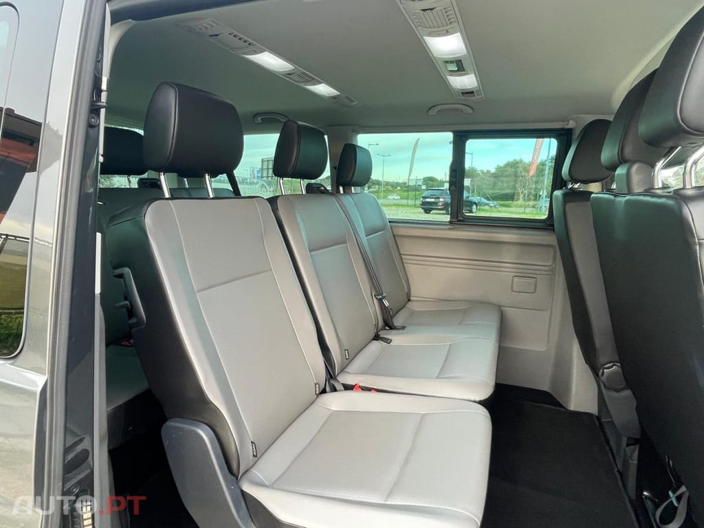 Volkswagen Caravelle 2.0 TDI Comfortline DSG