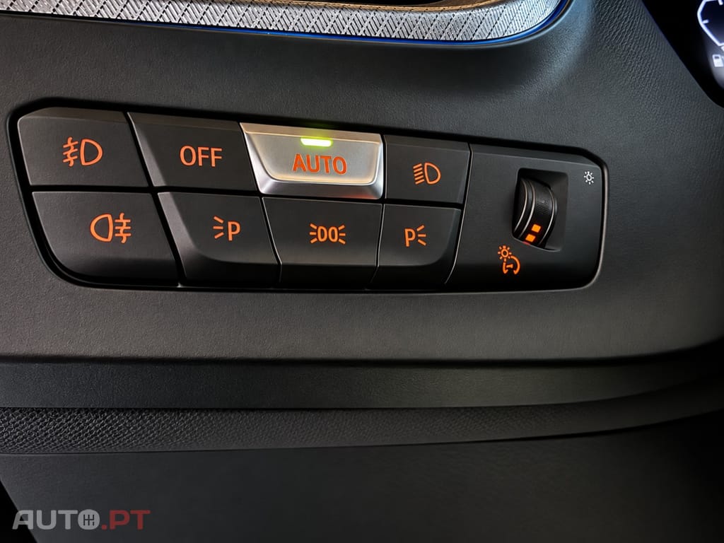 BMW 218 i Pack Desportivo M