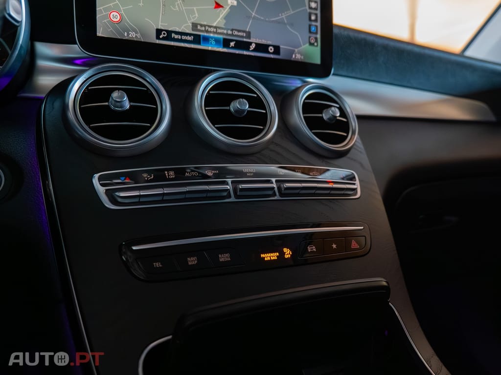 Mercedes-Benz GLC 300 e 4Matic 9G-TRONIC AMG Line