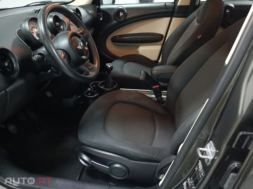 MINI Countryman One D