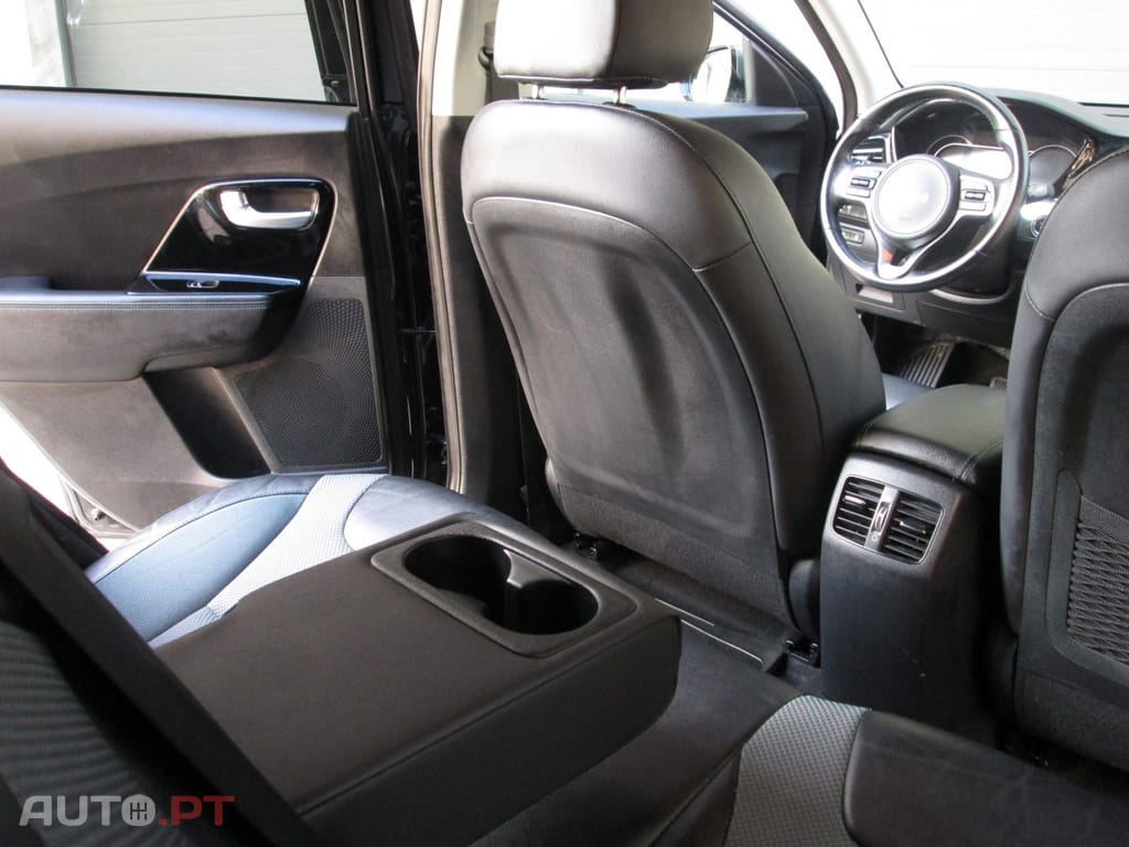 Kia Niro 39.2kWh Move 39