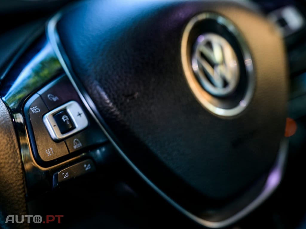 Volkswagen Tiguan 2.0 TDI Highline DSG 4Motion
