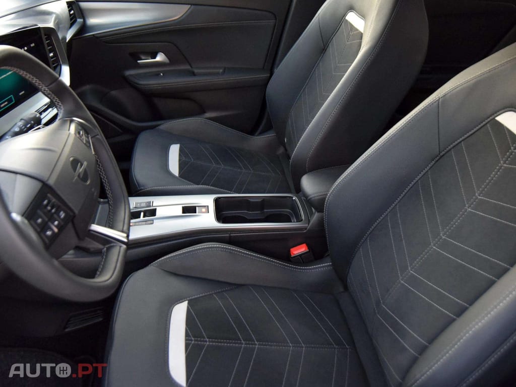 Opel Mokka 1.2 Hybrid GS eDCT