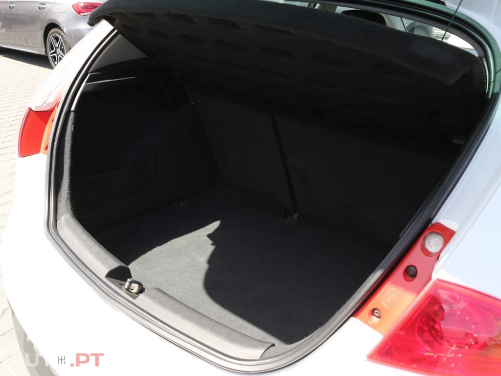 Seat Leon 2.0 TDI FR 18 Tiago Monteiro