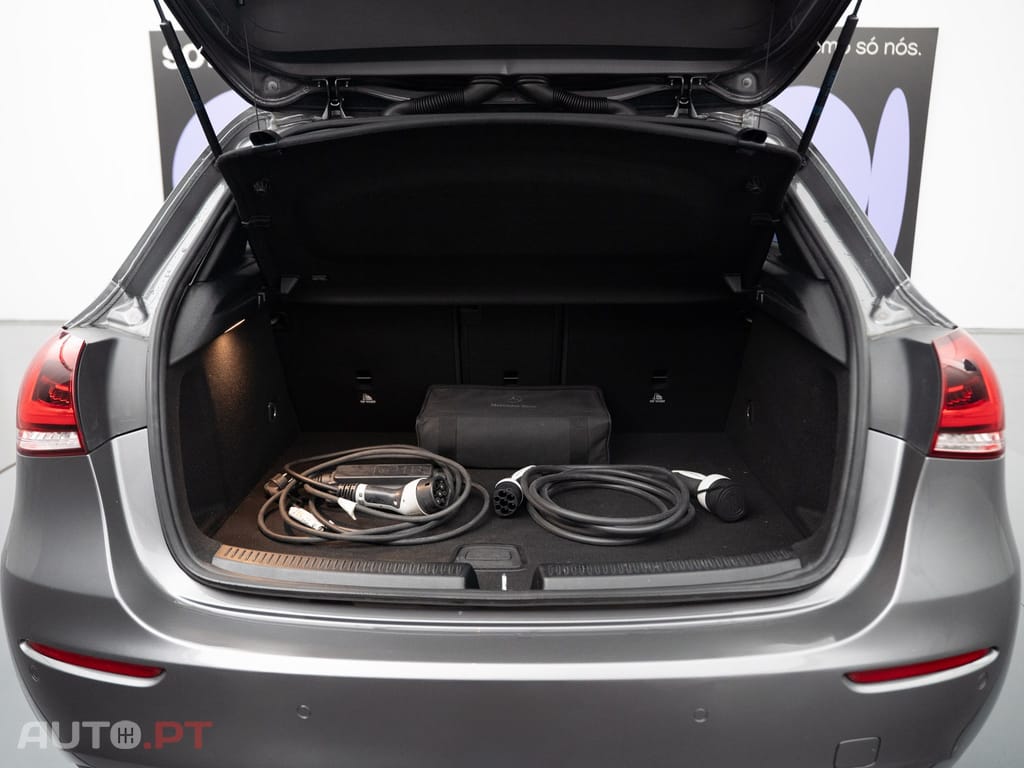 Mercedes-Benz A 250 e Style Plus