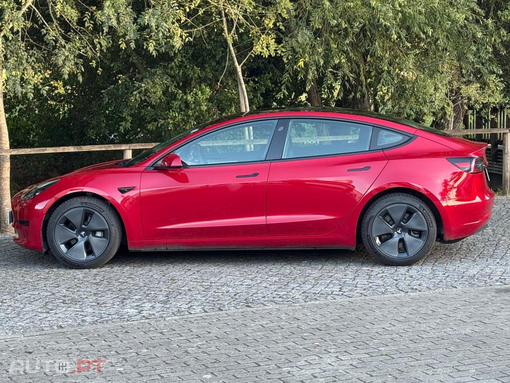 Tesla Model 3 Standard Range Plus RWD