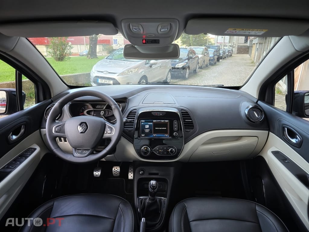 Renault Captur 1.5 dCi Initiale Paris