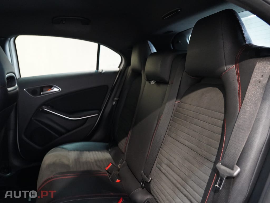 Mercedes-Benz A 160 d AMG Line