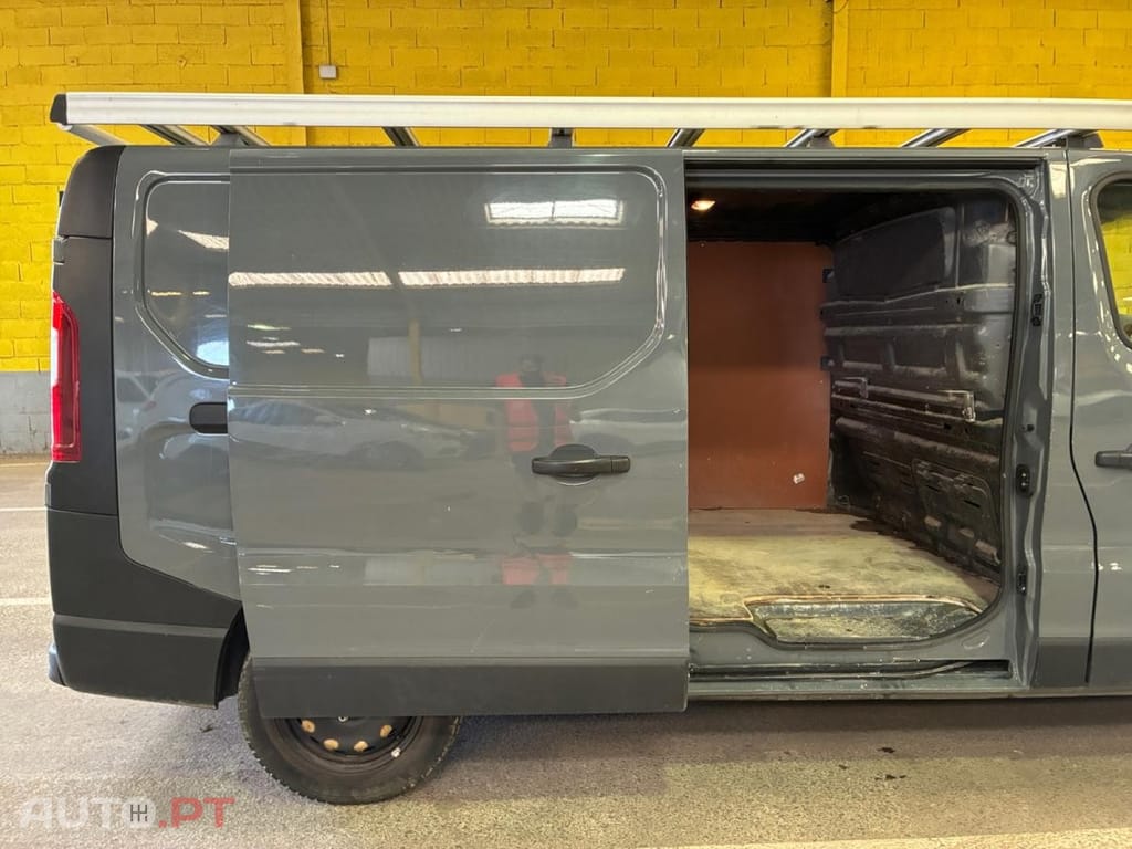 Renault Trafic 2.0 dCi L2H1 1.3T