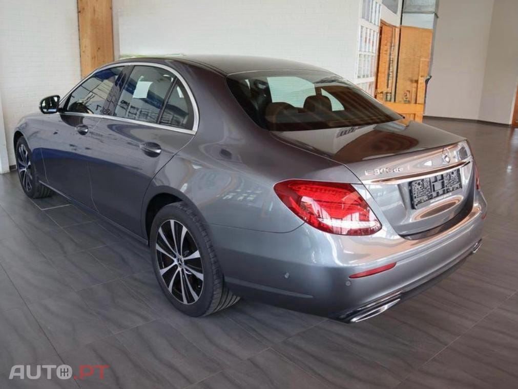 Mercedes-Benz E 300 de 9G Avantgarde