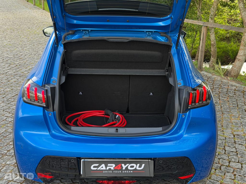 Peugeot E-208 50 kWh GT Line