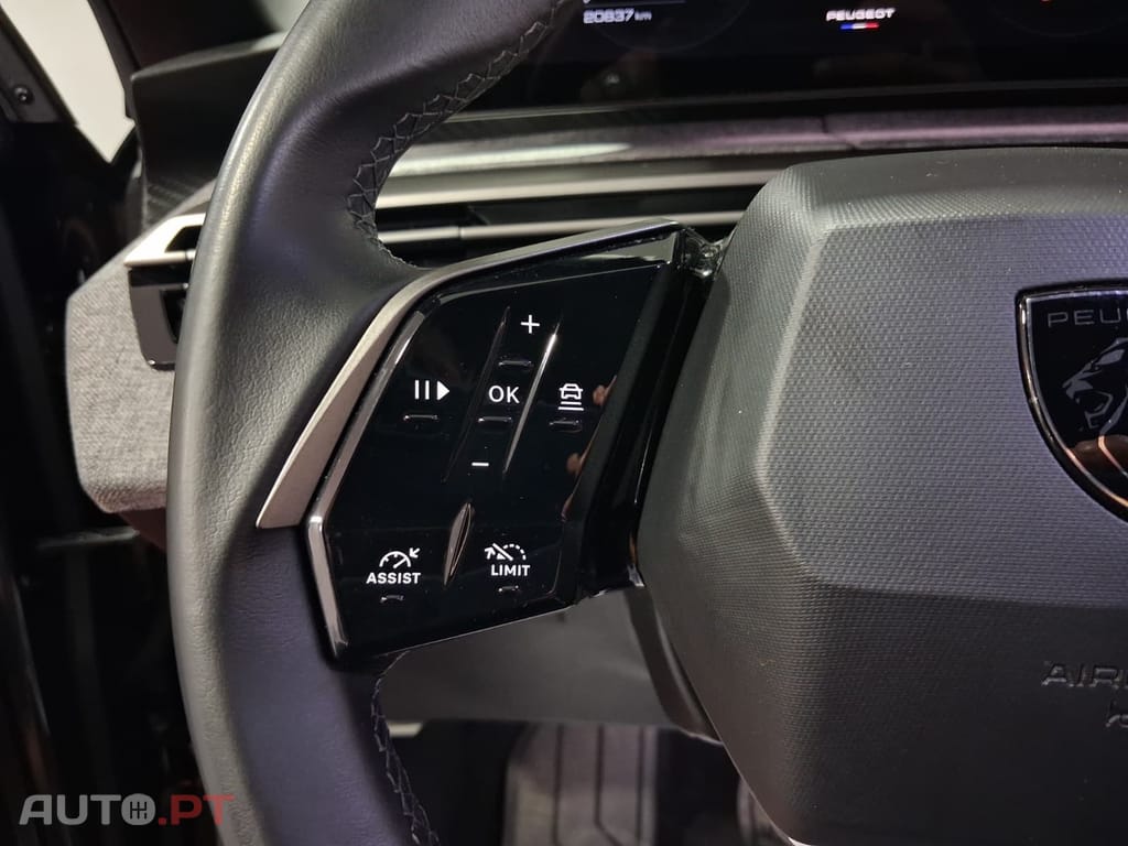 Peugeot 3008 1.2 Hybrid Allure e-DCS6