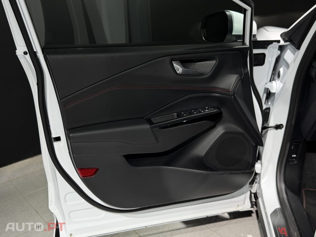 Ford Puma 1.0 EcoBoost MHEV ST-Line