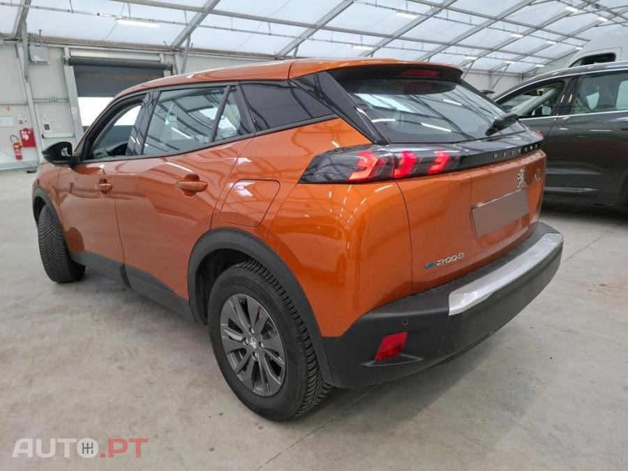 Peugeot E-2008 50 kWh Active Pack