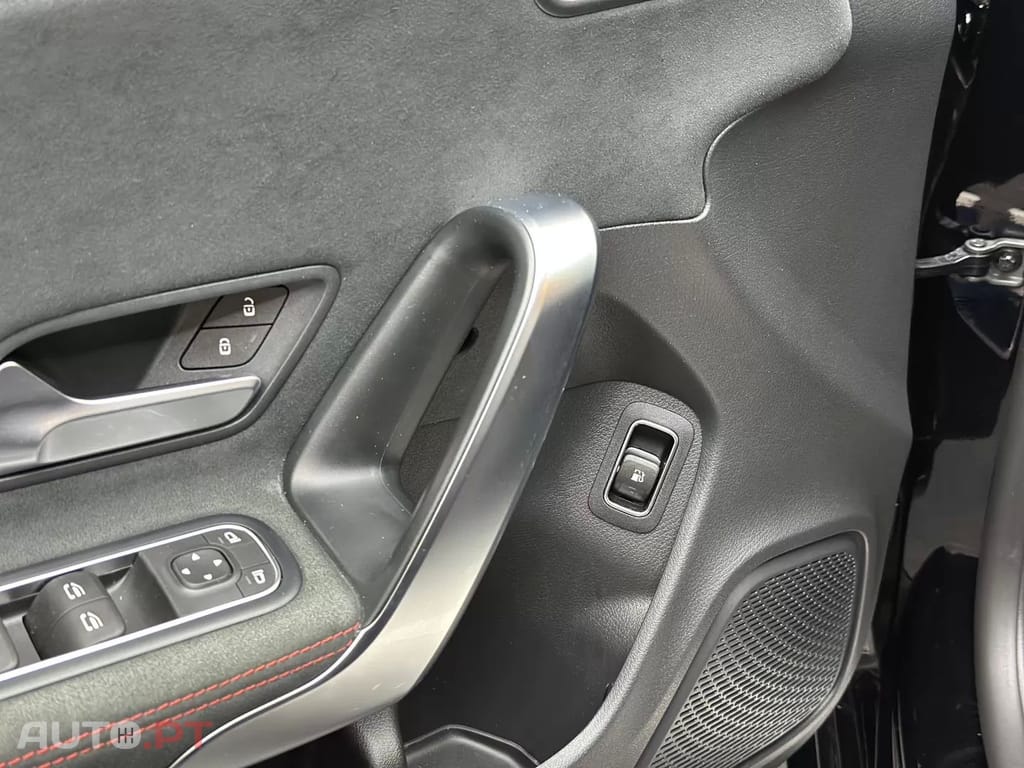 Mercedes-Benz CLA 250 e Shooting Brake AMG Line