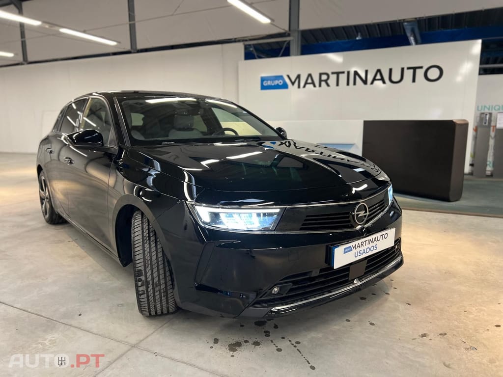 Opel Astra 1.2 T Elegance