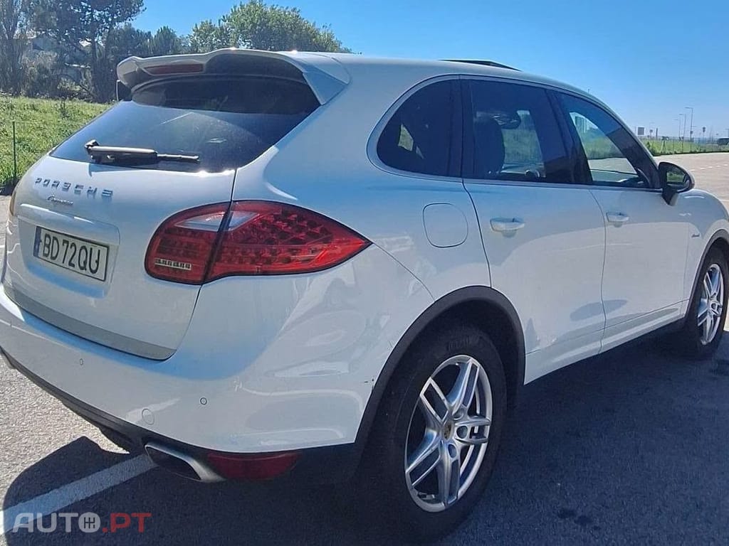 Porsche Cayenne Platinum Edition