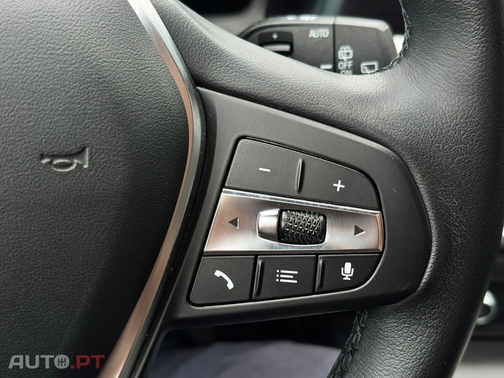 BMW 320 e Touring Auto