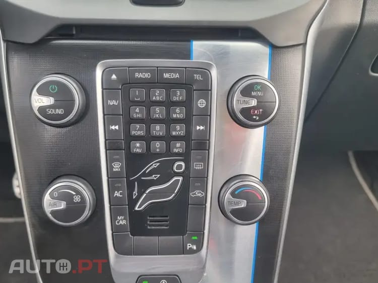 Volvo V40 2.0 D2 R-Design