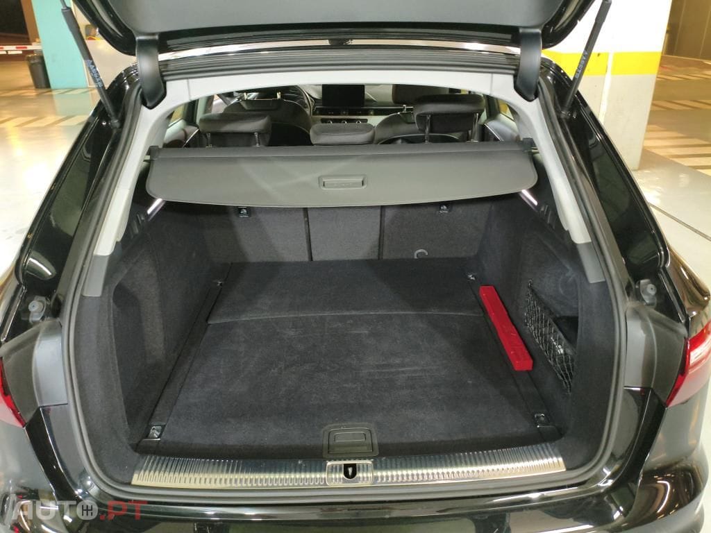 Audi A4 Avant 30 TDI S tronic